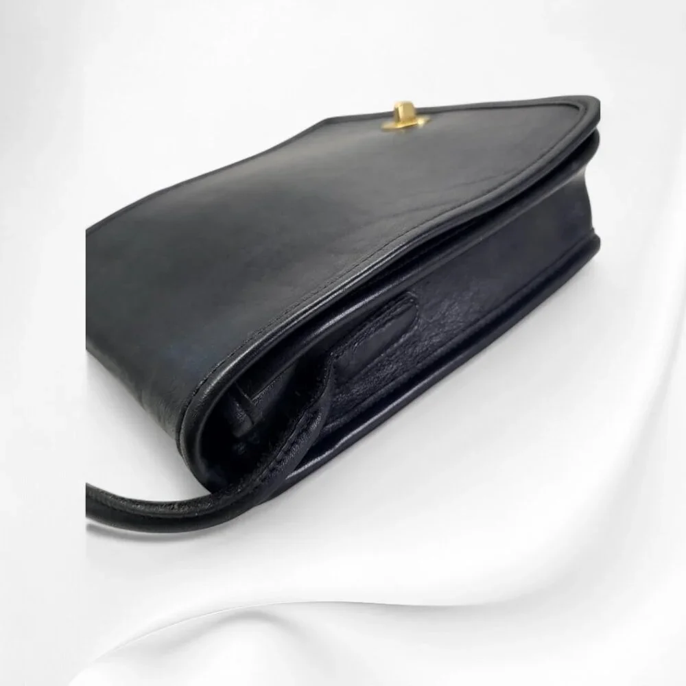 Vintage 80's COACH Compact Pouch Crossbody - Picture 3 of 10